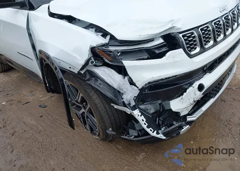 2025 Jeep Compass Limited 4X4 from USA, damaged, VIN 3C4NJDCN0ST624355